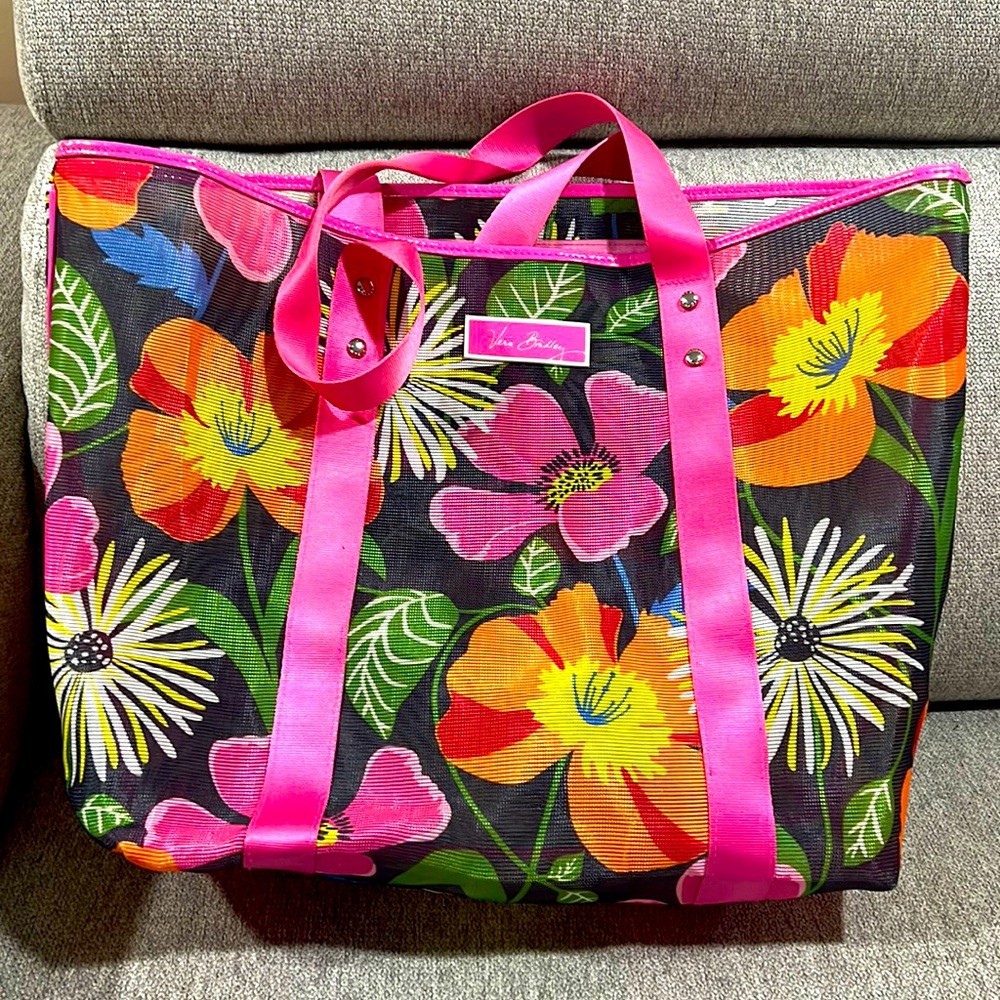Vera Bradley beach tote - Jazzy Blooms - mesh